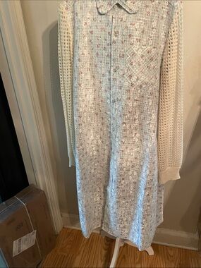 POL Cream Floral Button-Down Long Sleeve Knit Dress